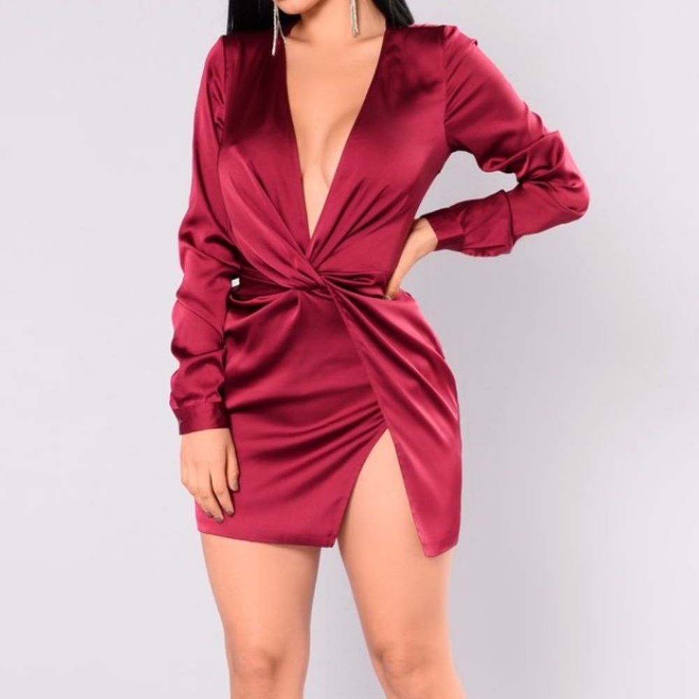 Wine colored high slit low neck dress